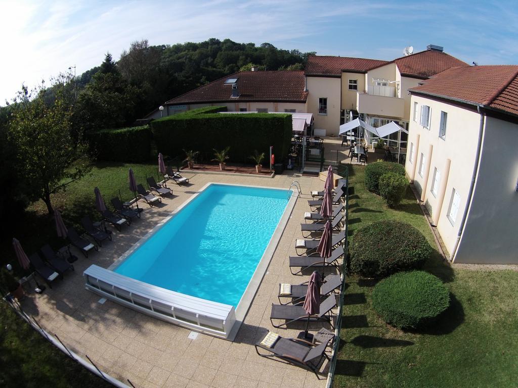 Hotel La Berangere Pérouges Exterior foto